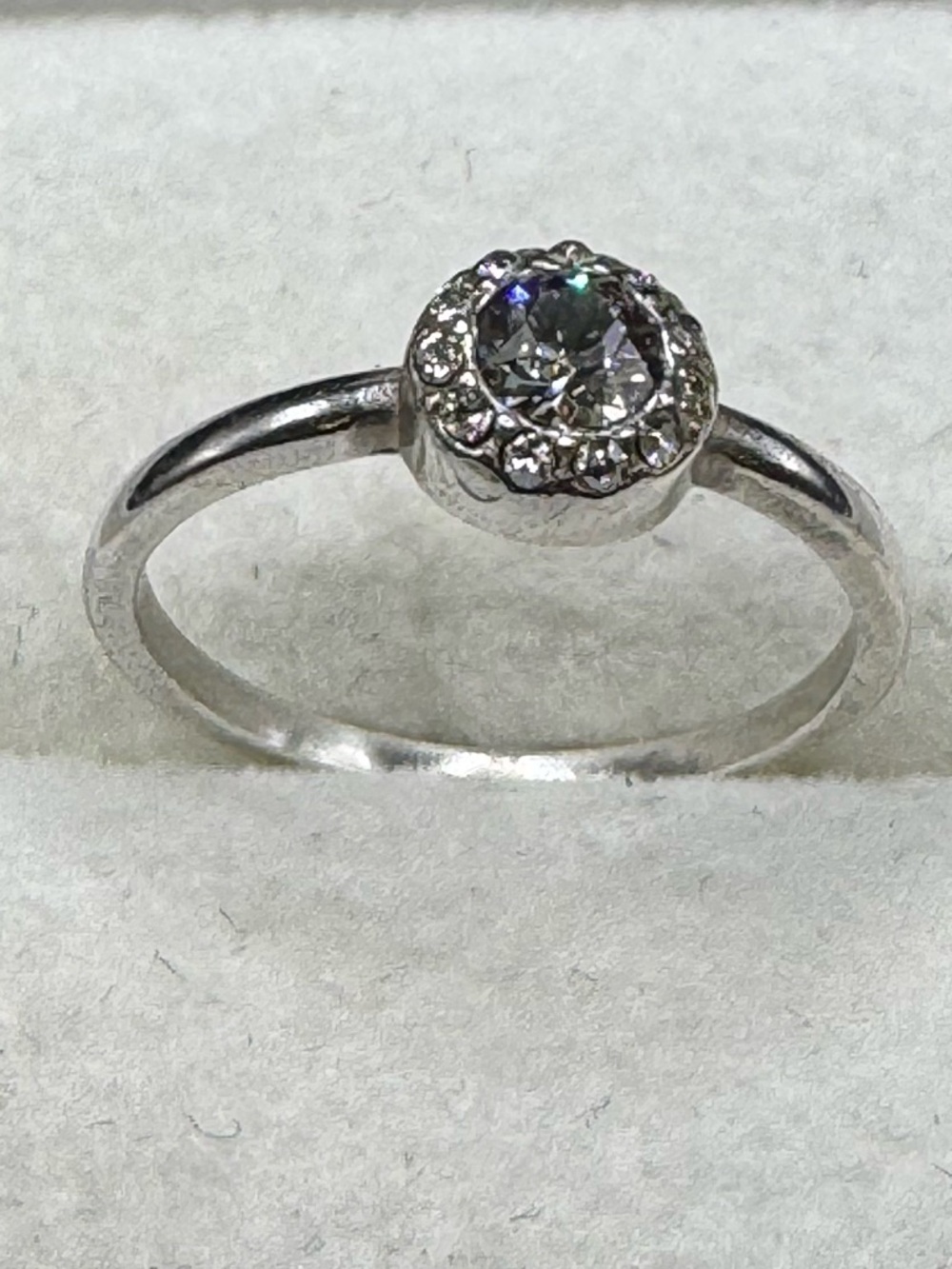 Brighton Illumina Solitaire Ring with Clear Stones- Size 7